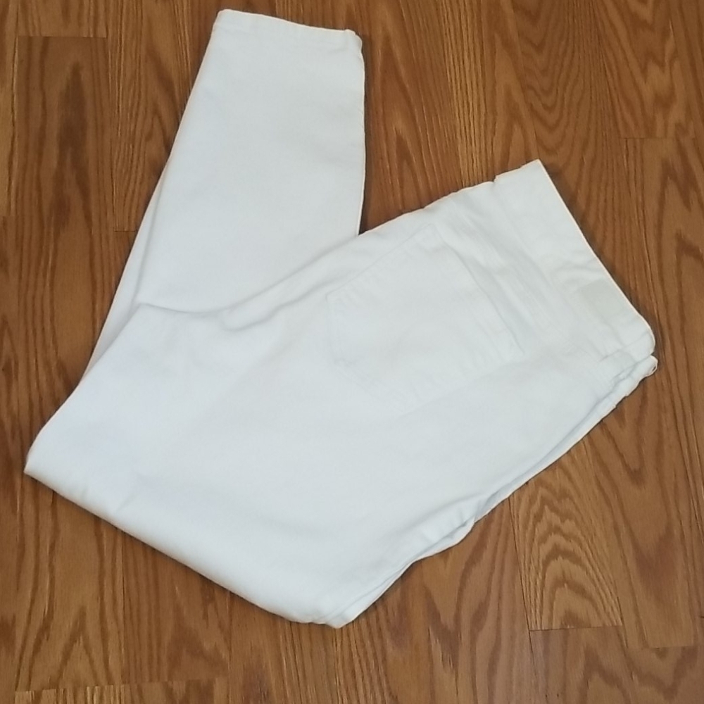 Truth + Theory white Jean's 14‎